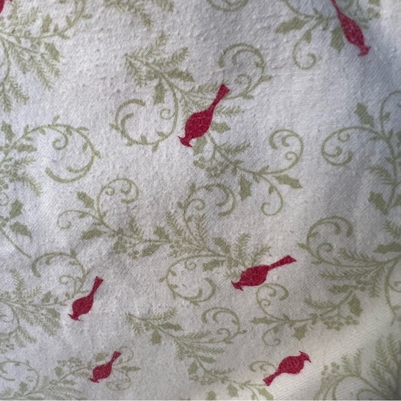 LAURA SCOTT VINTAGE CARDINAL PRINT SMOCKED FLANNEL NIGHTGOWN SIZE LARGE - Picture 5 of 10